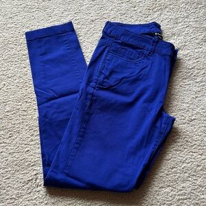Black diamond five pocket blue straight leg jeans